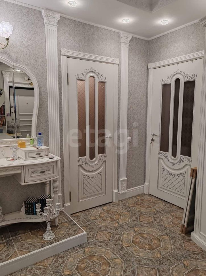 3-комн квартира Колхозная улица, 60а