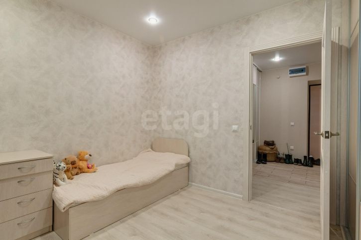 3-комн квартира улица Горького, 7