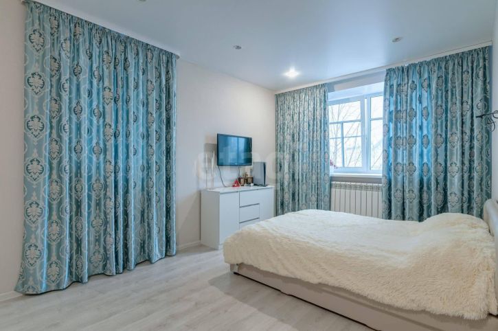 3-комн квартира улица Горького, 7