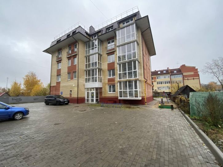 3-комн квартира Узкий переулок, 37