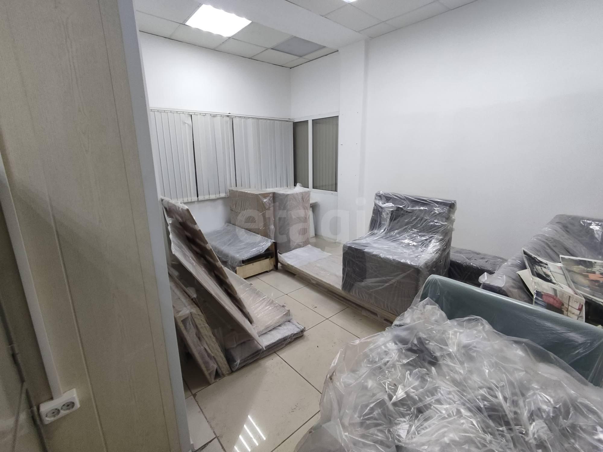 Сдать офис, помещение под офис за 15 000 рублей на улица Гагарина, 64