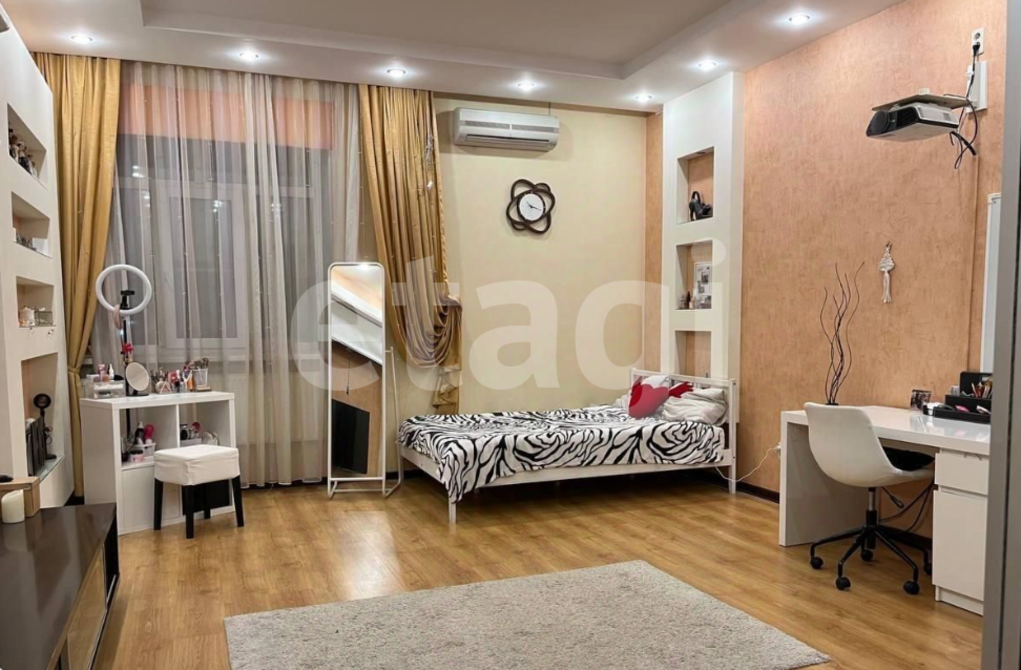 Купить квартиру за 12 200 000 рублей на Пригородная улица, 8г