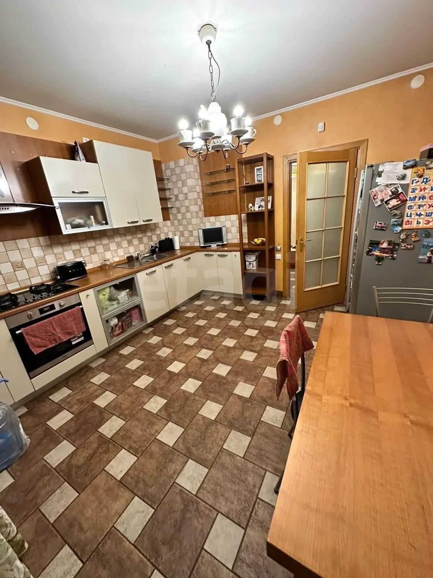 Купить квартиру за 19 000 000 рублей на Советский проспект, 60