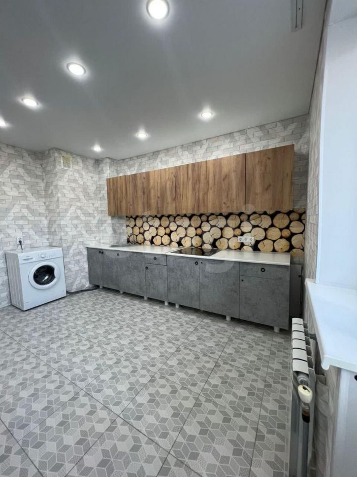2-комн квартира улица Гагарина, 82а