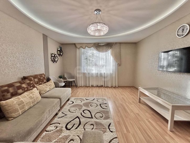 5-комн квартира Пригородная улица, 8а