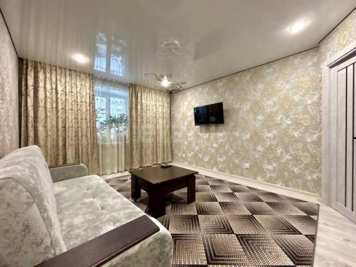2-комн квартира улица Гагарина, 72