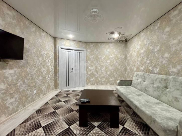 2-комн квартира улица Гагарина, 72