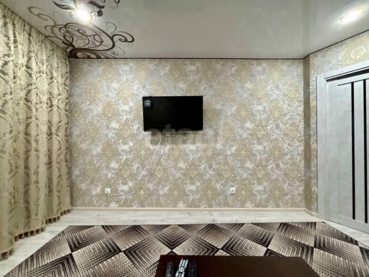 2-комн квартира улица Гагарина, 72