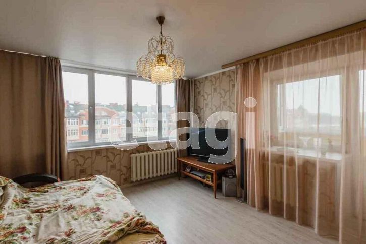 2-комн квартира улица Гагарина, 1б