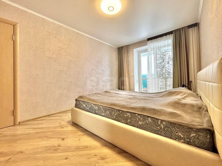3-комн квартира улица Сергея Преминина, 14