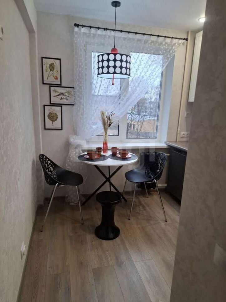 2-комн квартира улица Добролюбова, 31