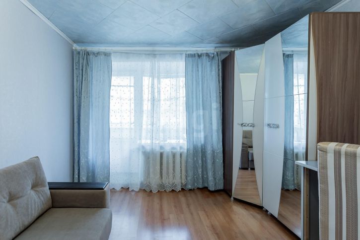 2-комн квартира улица Маршала Конева, 12а