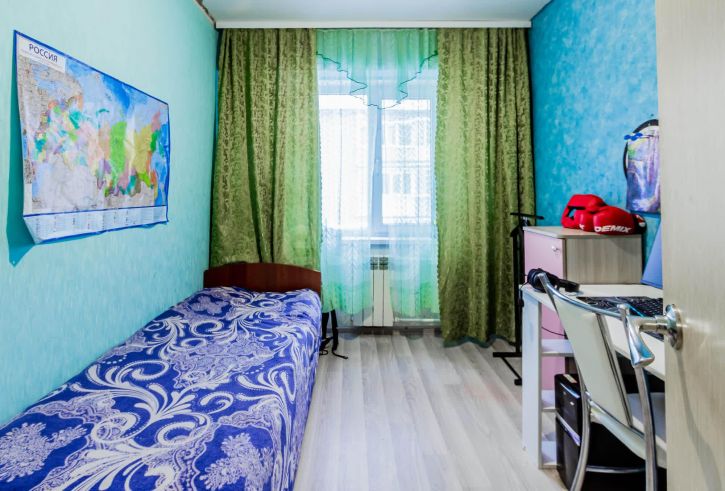 4-комн квартира улица Космонавта Беляева, 1б