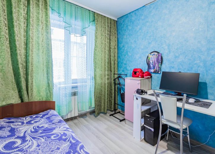 4-комн квартира улица Космонавта Беляева, 1б