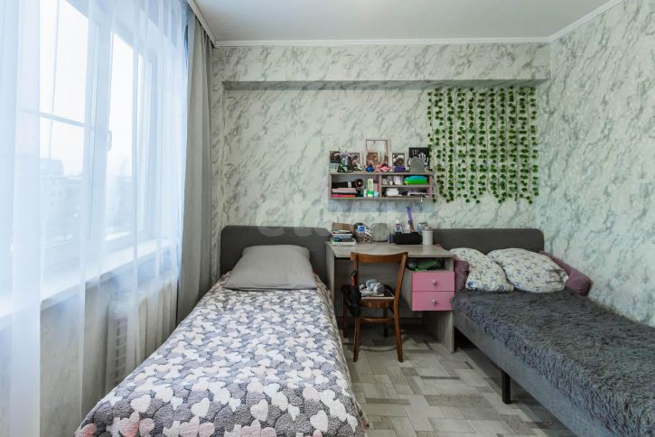 4-комн квартира улица Космонавта Беляева, 1б