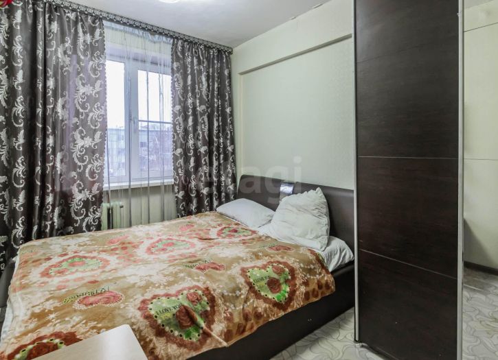 4-комн квартира улица Космонавта Беляева, 1б