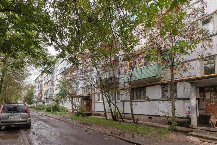 3-комн квартира улица Михаила Поповича, 22б
