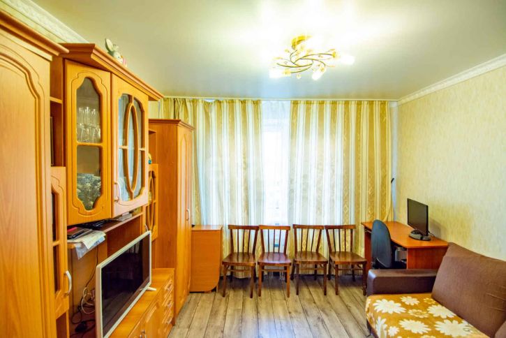 3-комн квартира улица Мальцева, 33