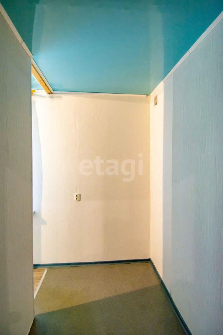 3-комн квартира улица Мальцева, 33