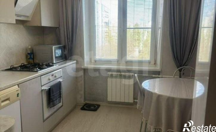 4-комн квартира Новгородская улица, 31А,  д. 31А
