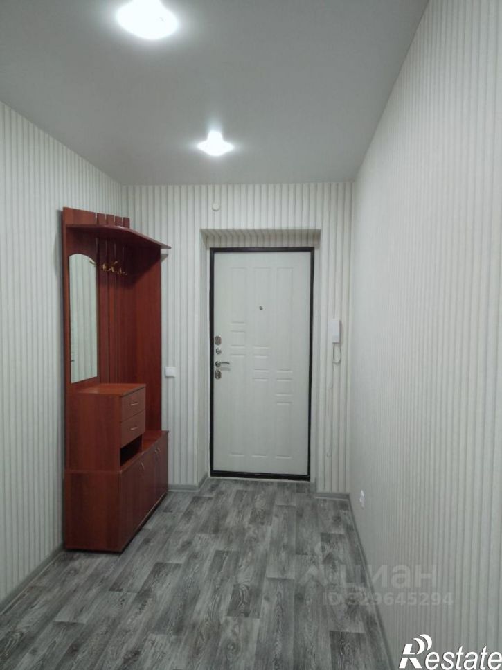 2-комн квартира улица Лётчика Каберова, 11,  д. 11