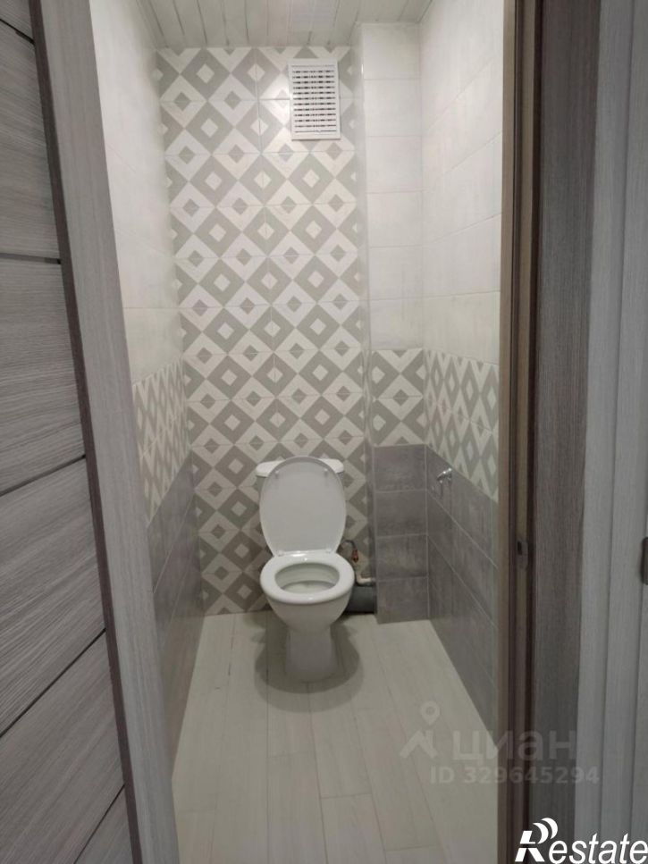 2-комн квартира улица Лётчика Каберова, 11,  д. 11