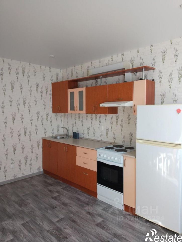 2-комн квартира улица Лётчика Каберова, 11,  д. 11