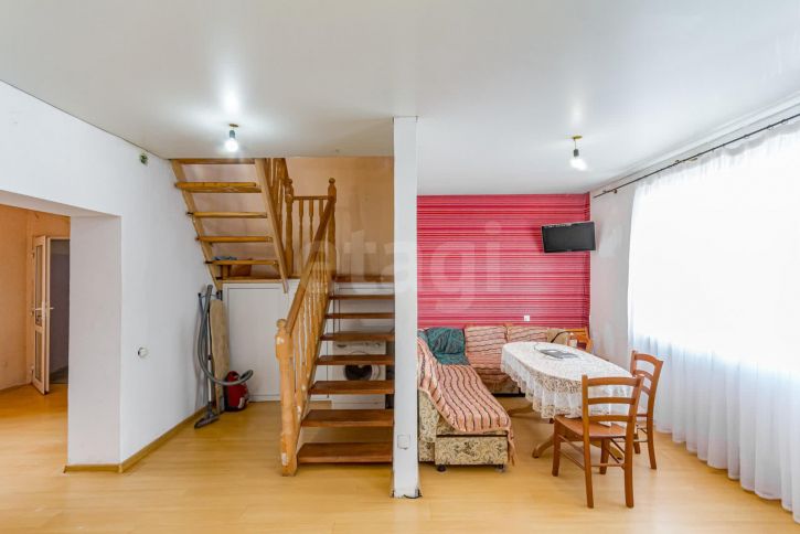 4-комн квартира улица Горького, 51