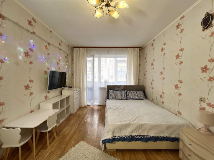 2-комн квартира улица Дзержинского, 35