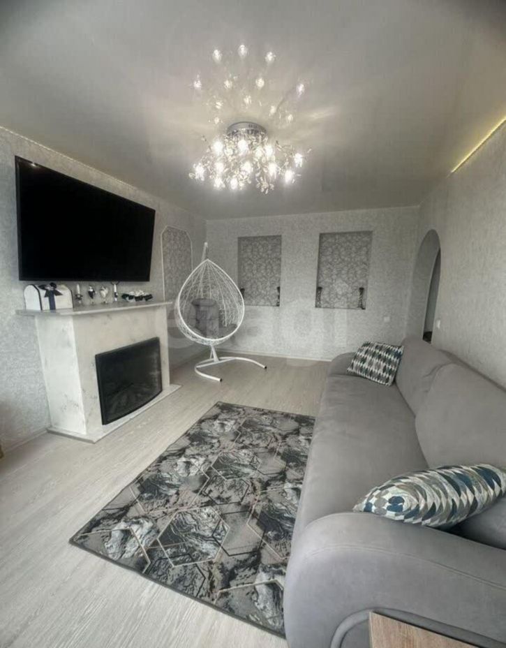 4-комн квартира Новгородская улица, 31а