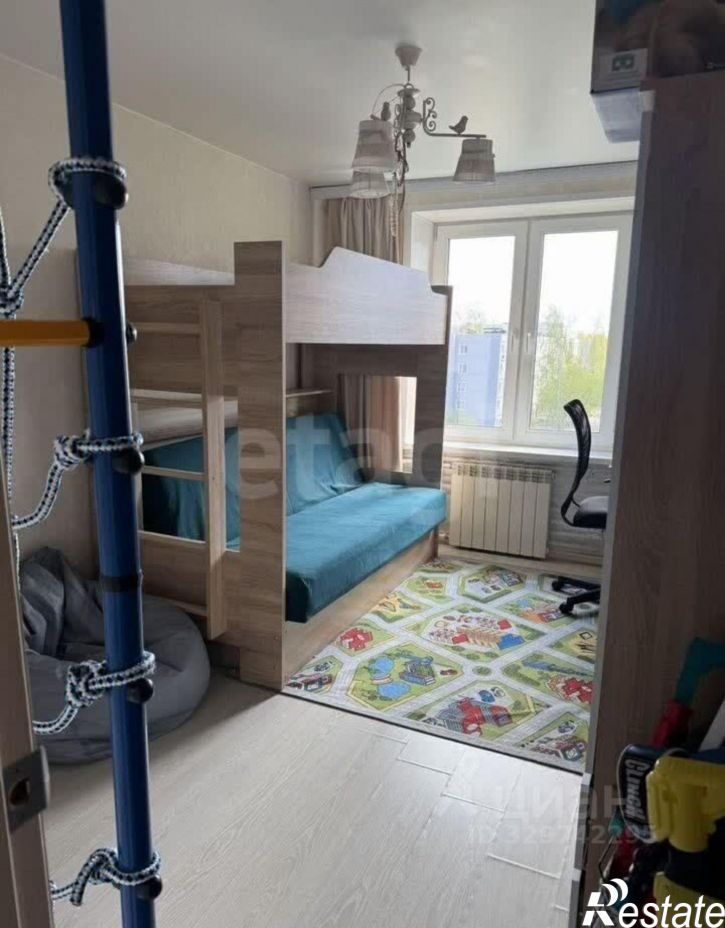 4-комн квартира ул Новгородская, 31а,  д. 31а