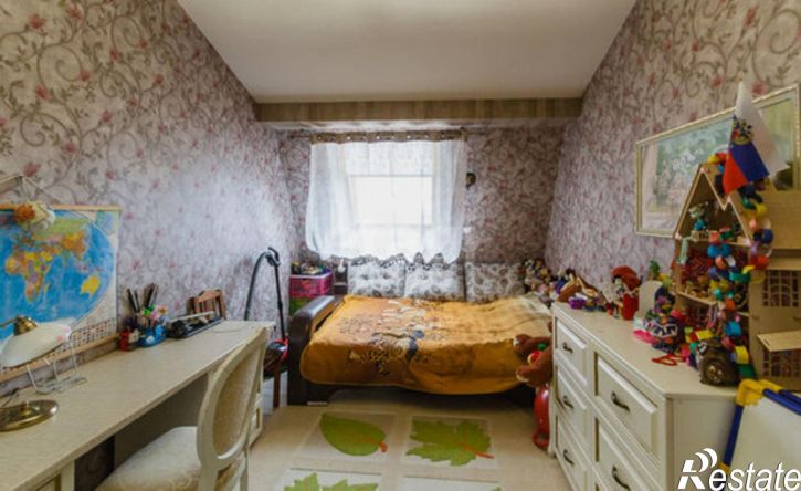 3-комн квартира улица Панкратова, 40,  д. 40