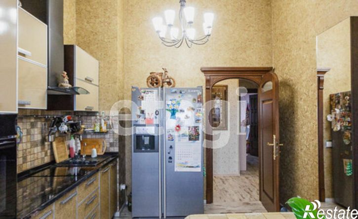 3-комн квартира улица Панкратова, 40,  д. 40