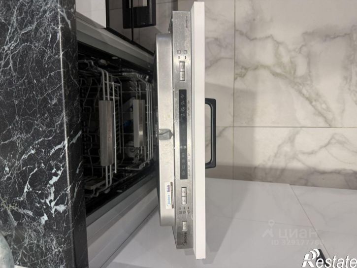 2-комн квартира улица Космонавта Беляева, 32 к2,  д. 32 к2