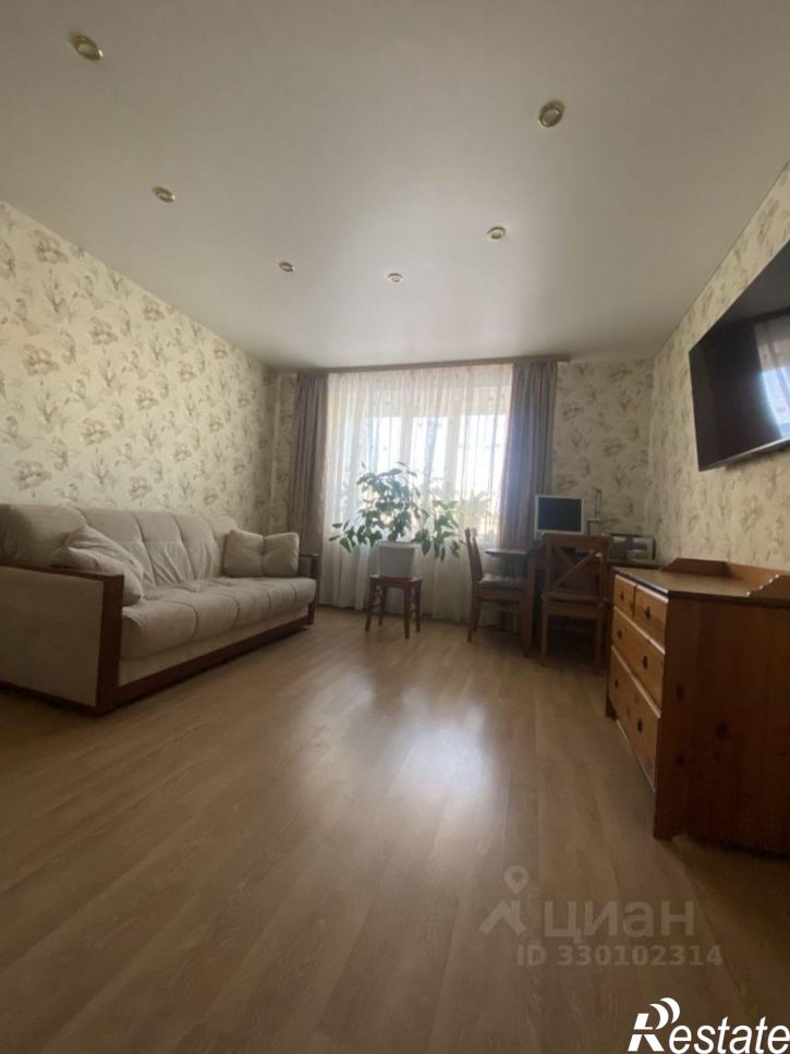 2-комн квартира улица Гагарина, 70,  д. 70