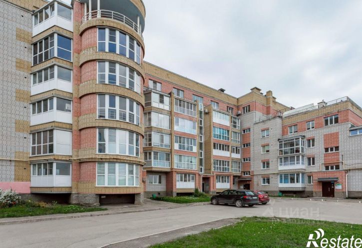 4-комн квартира набережная 6-й Армии, 9,  д. 9