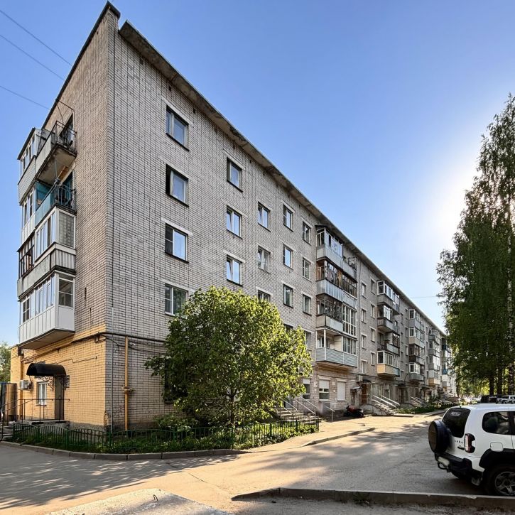 1-комн квартира улица Ильюшина, 4