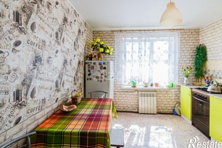 3-комн квартира ул Строителей, 18,  д. 18