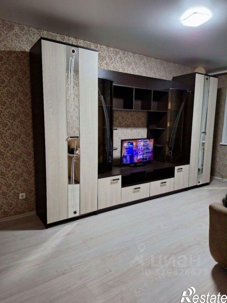 2-комн квартира улица Возрождения, 47,  д. 47