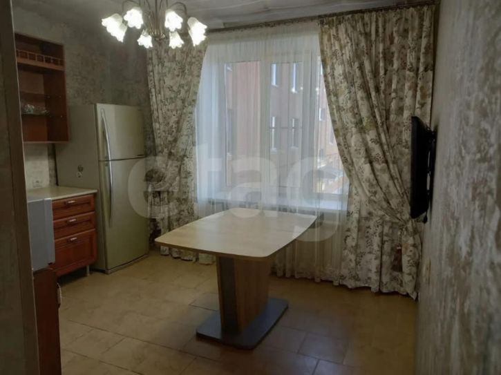 3-комн квартира Колхозная улица, 60а