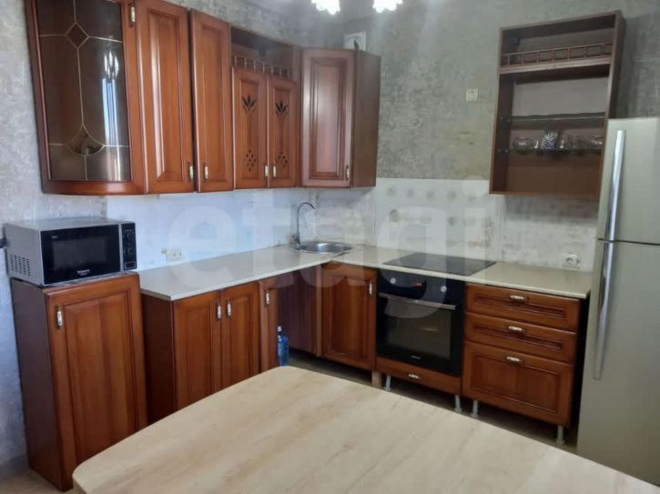 3-комн квартира Колхозная улица, 60а
