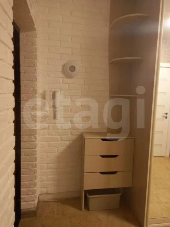 3-комн квартира Колхозная улица, 60а