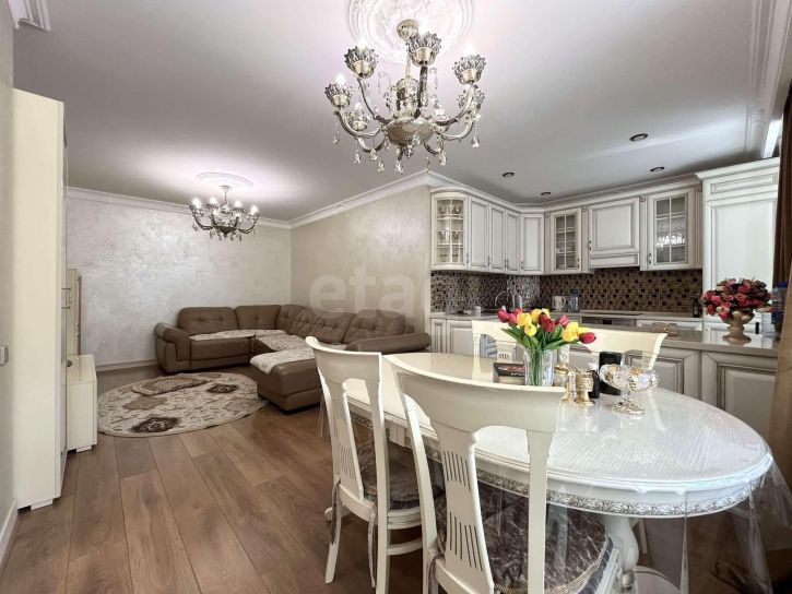 4-комн квартира Ярославская улица, 5в