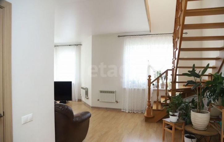 4-комн квартира Комсомольская улица, 7
