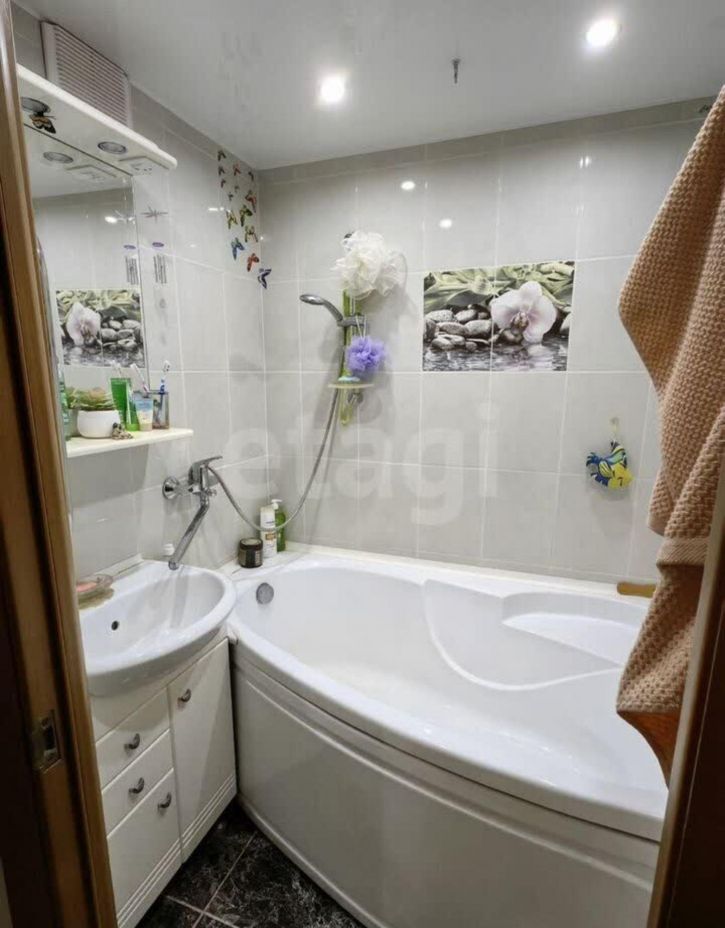 3-комн квартира Ярославская улица, 38