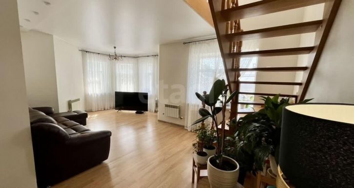 4-комн квартира Комсомольская улица, 7