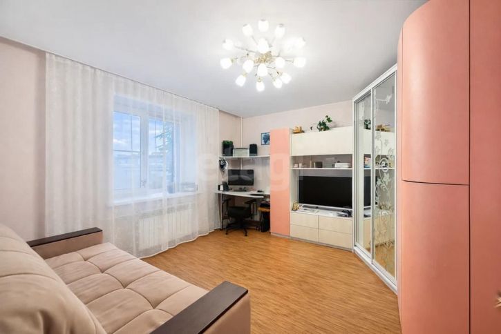 2-комн квартира улица Петина, 8б