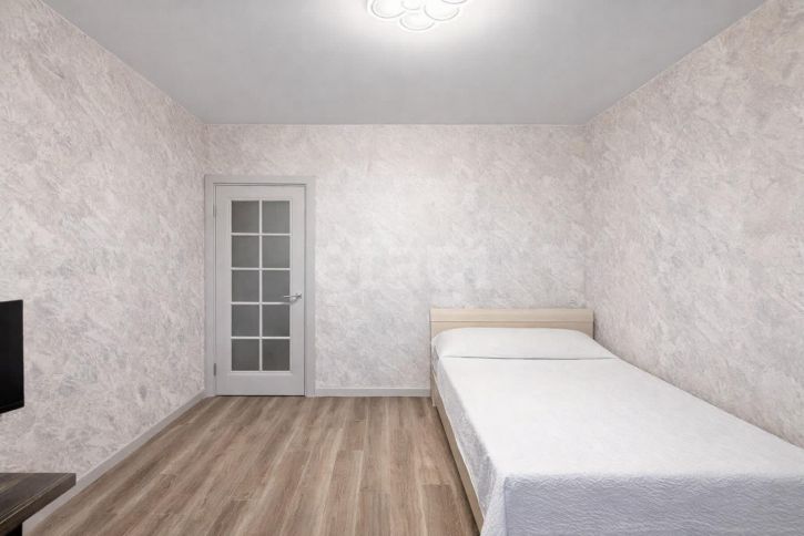 2-комн квартира улица Возрождения, 35