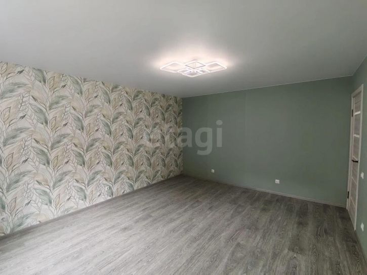 2-комн квартира улица Гагарина, 80ак2