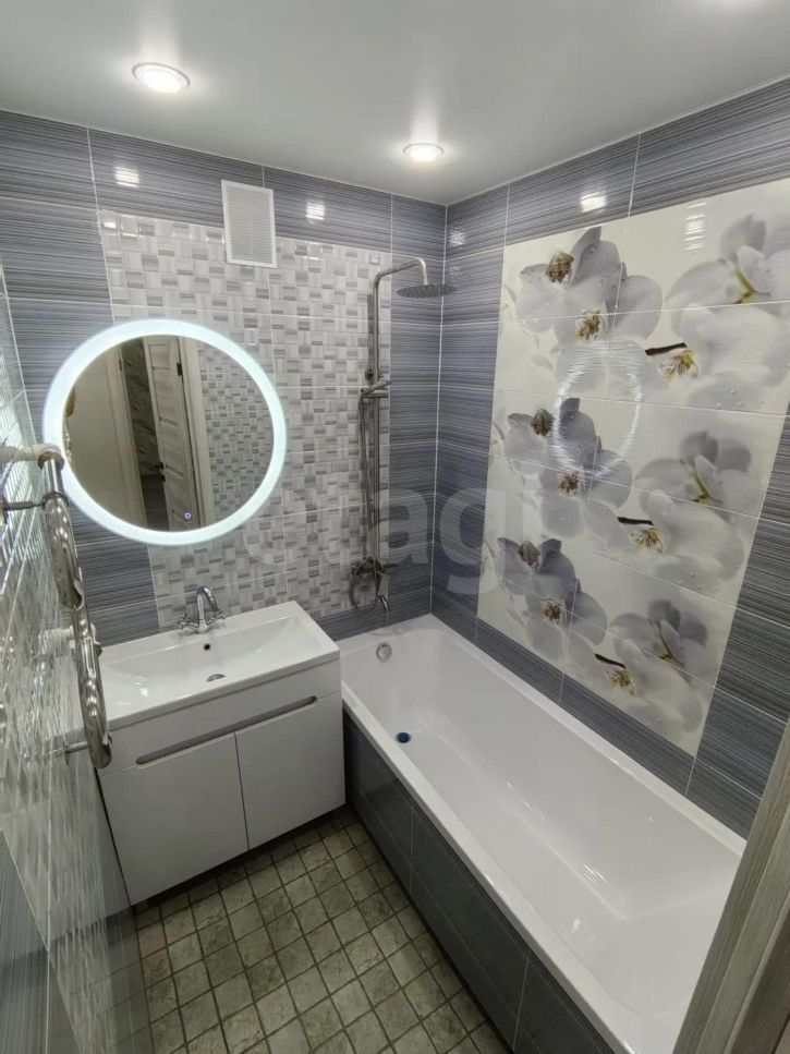 2-комн квартира улица Гагарина, 80ак2